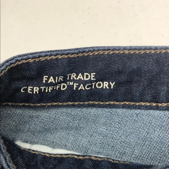 Universal Thread Women's High Rise Blue Jeans - Picture 3 of 11